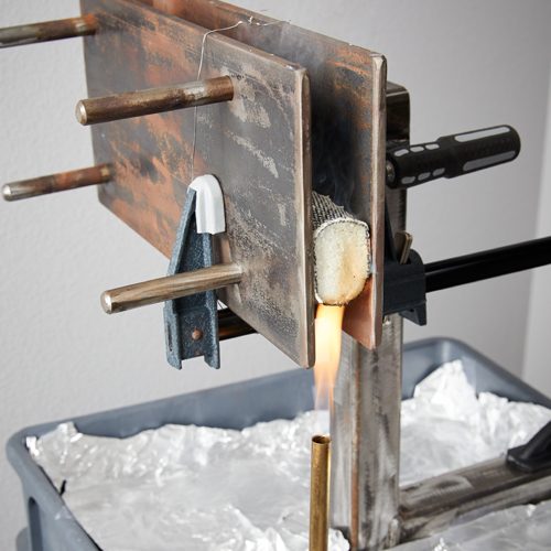 Aircraft engine seal flammability test